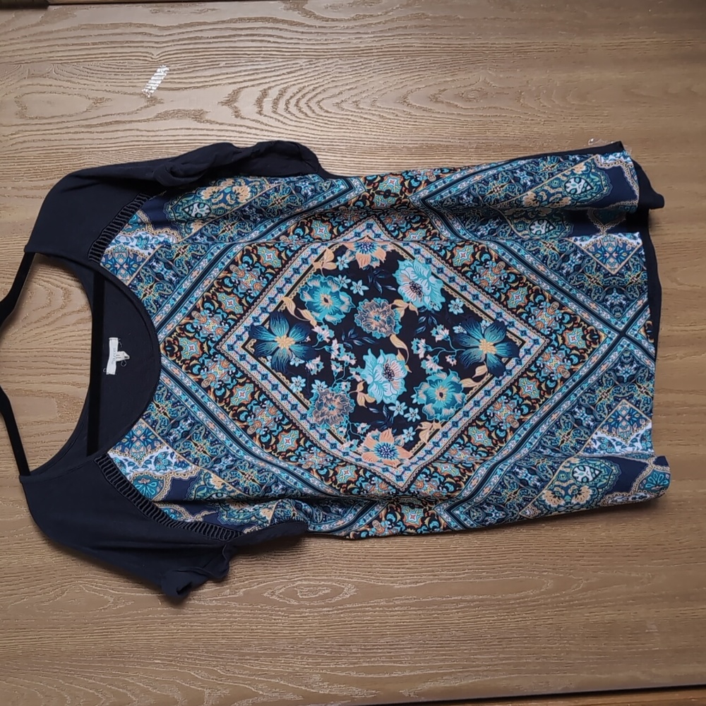 Blue flowy top